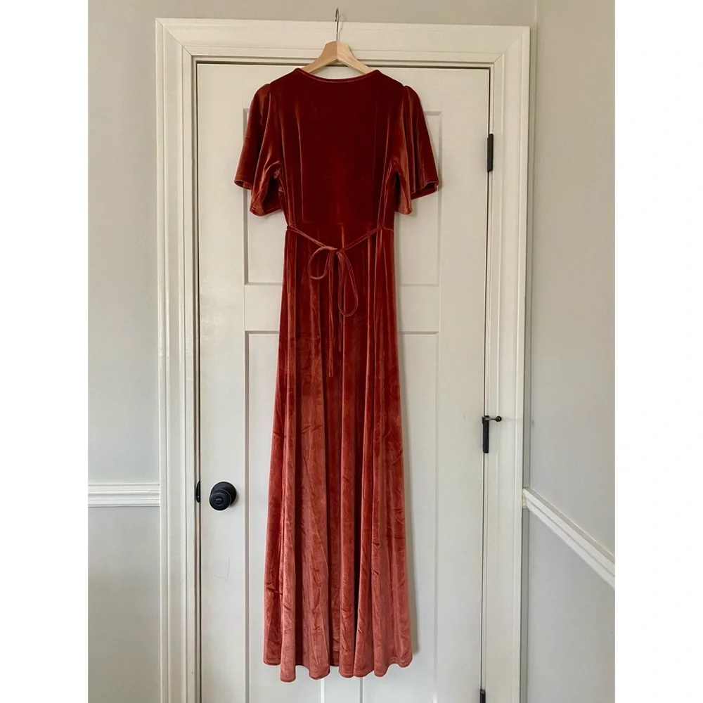 Baltic Born Rust Velvet Dress Katelyn Maxi Wrap Dress | Cinnamon
L - Picture 4 of 4